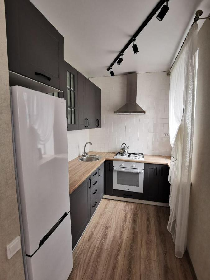 Colibri Apartamento Kremenchuk Exterior foto
